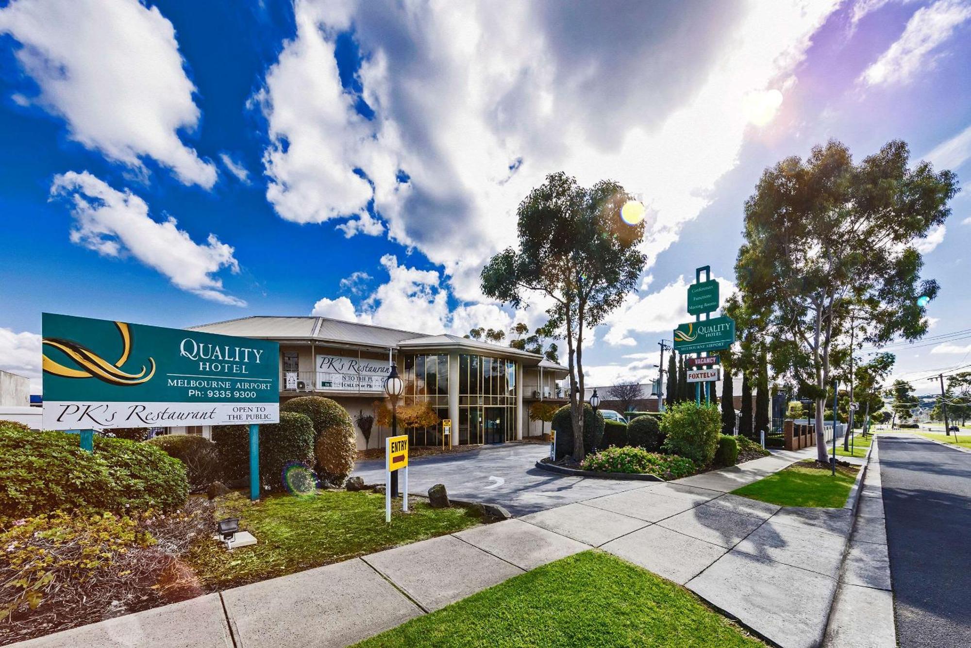 Quality Hotel Melbourne Airport Exterior photo