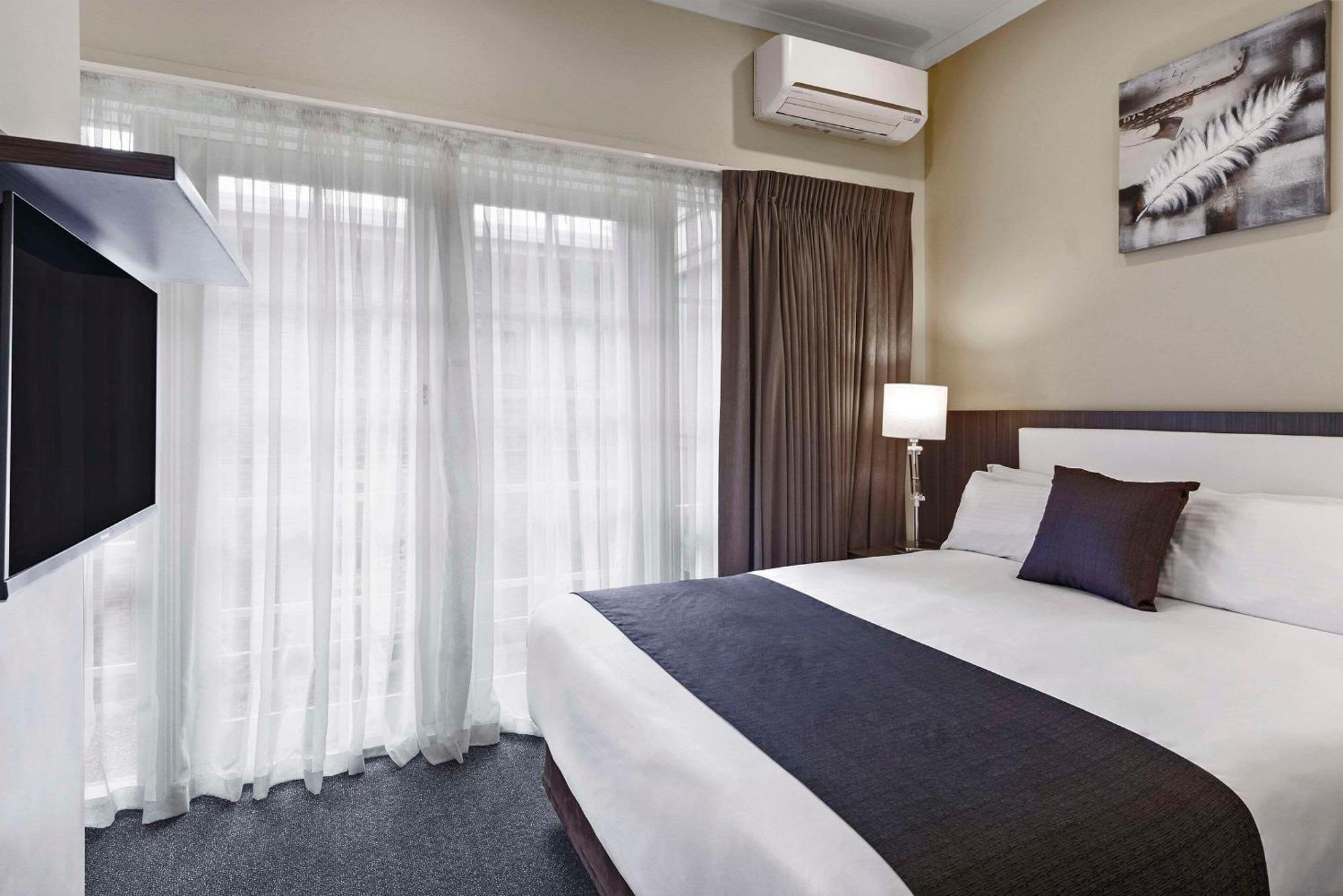 Quality Hotel Melbourne Airport Exterior photo